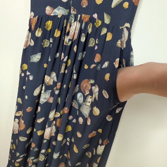 Joanie Albertine Shell Print Midaxi Dress - Picture 5 of 14